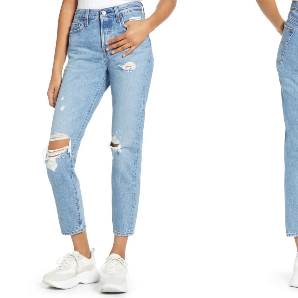 Levi’s Wedgie Icon Fit Ripped Straight Leg Jeans